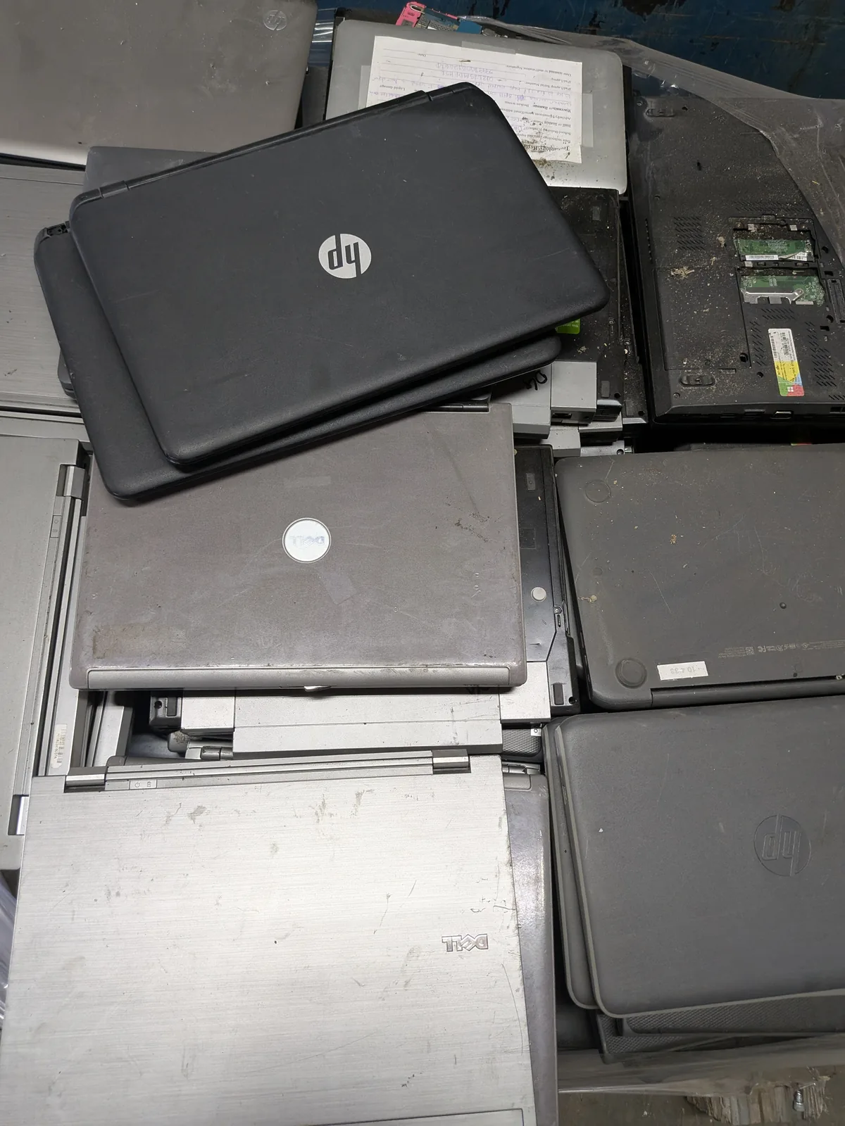 Laptop Complete scrap metal example