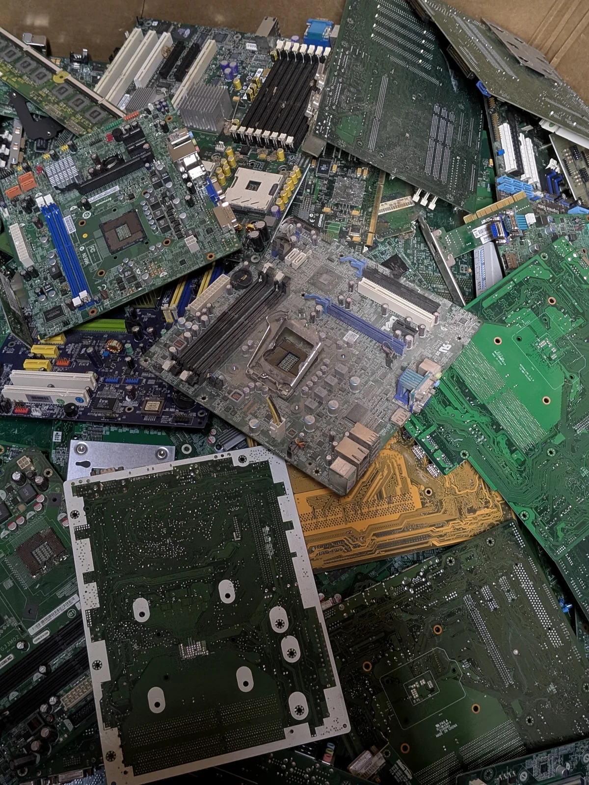 High-Grade Board scrap metal example